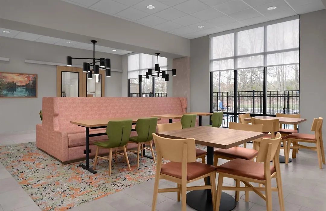 Hampton Inn Crossville-1