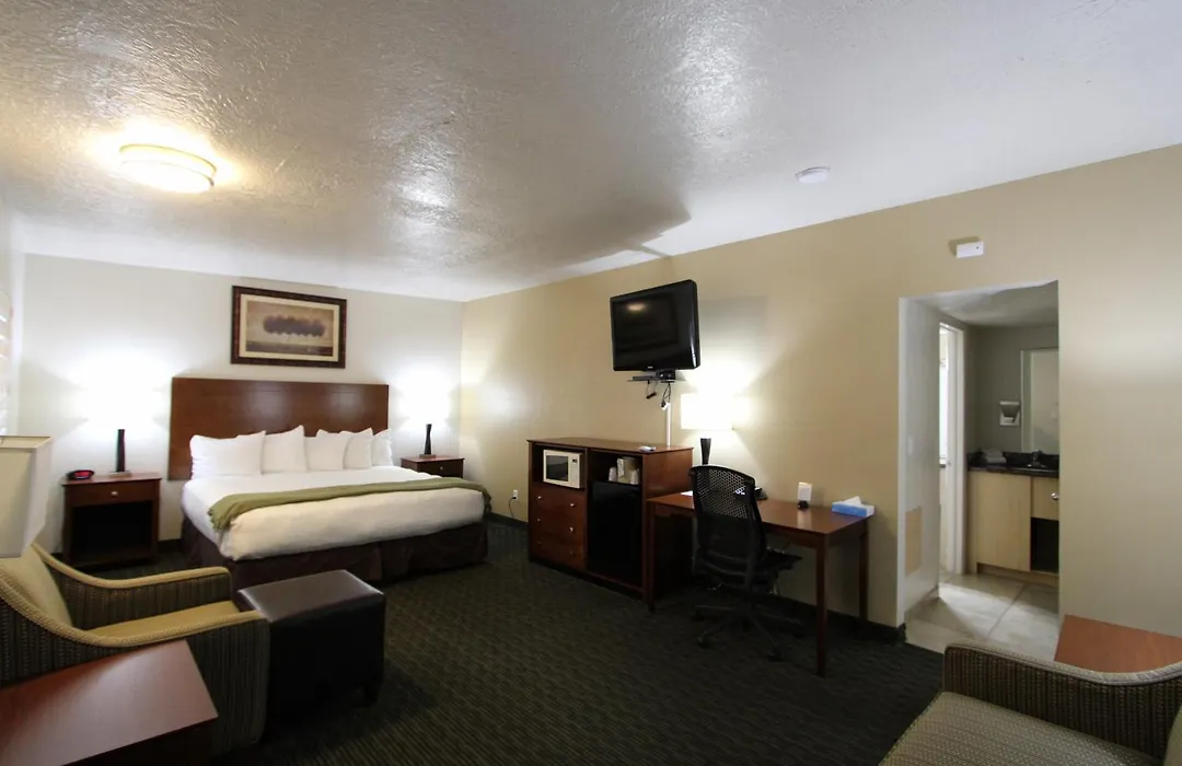Dinosaur Inn & Suites-1