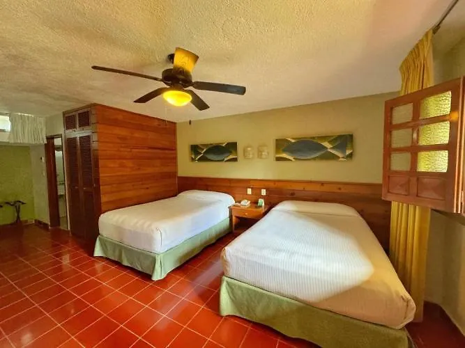 Hotel Casa Colonial Cozumel-Dog Friendly-1