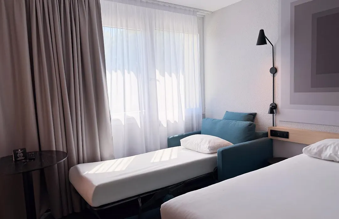 Ibis Alès Centre Ville-1