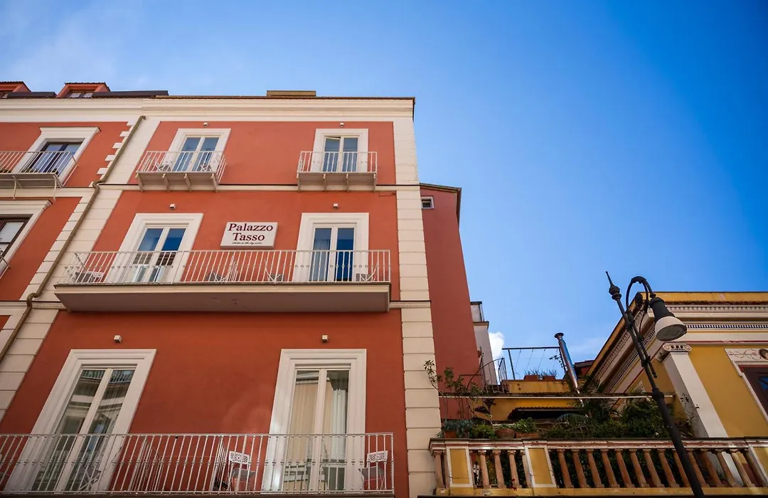 Palazzo Tasso-1