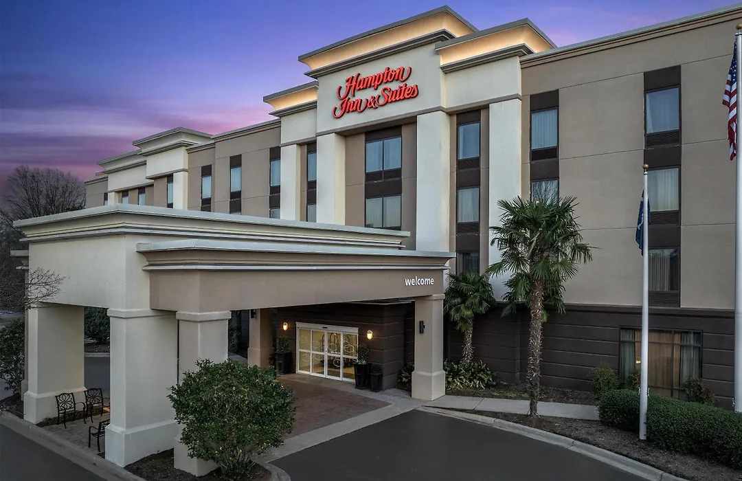 Hampton Inn & Suites Clinton-1