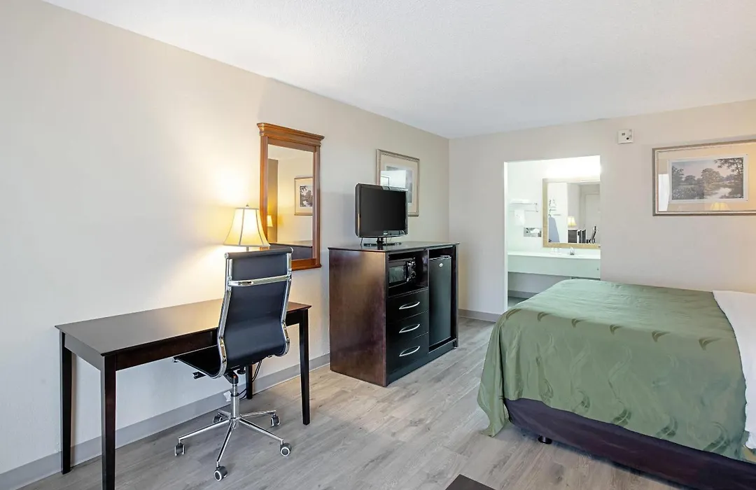 Quality Inn & Suites Live Oak I-10 Exit 283-1