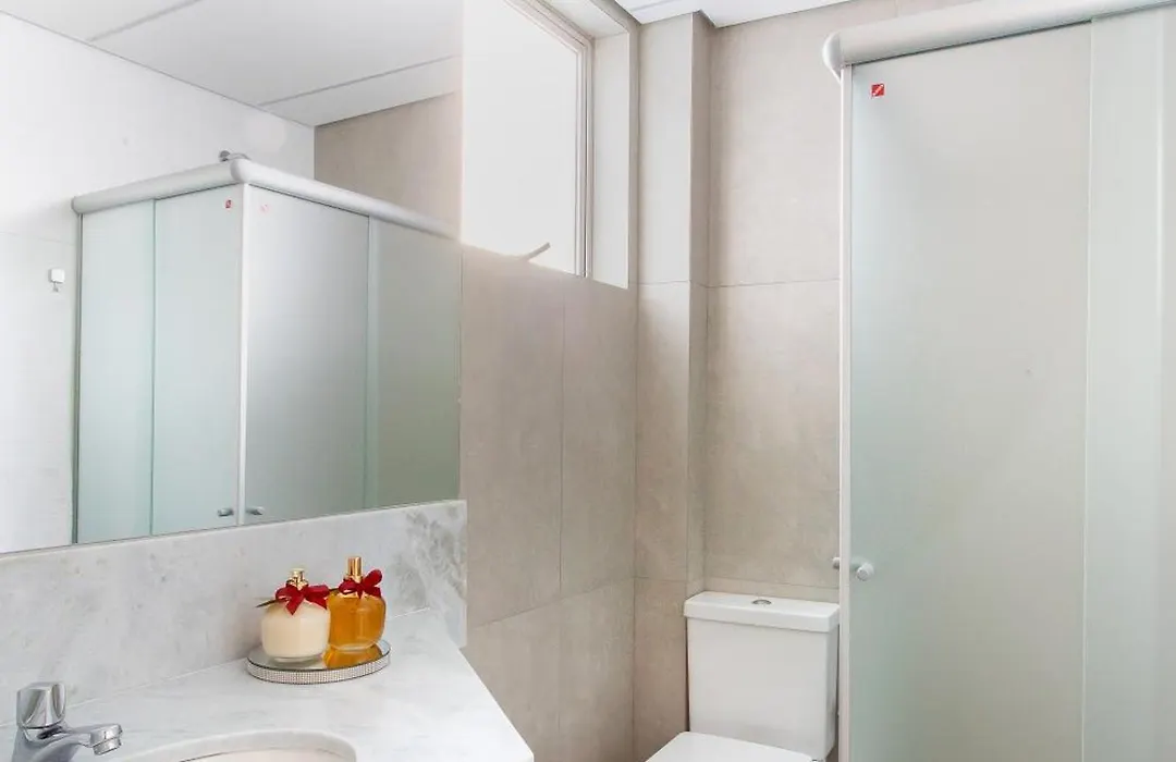 Suntory Hotel-1