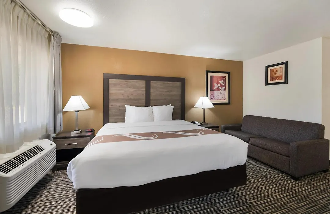 Quality Inn & Suites Lufkin-1