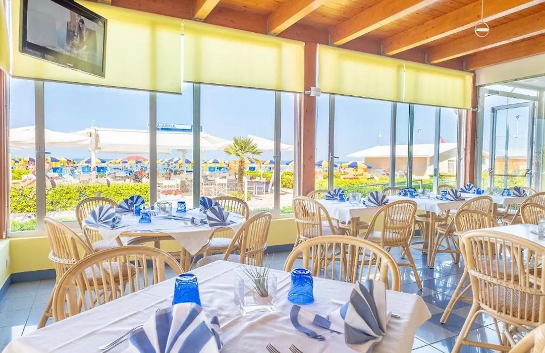 Hotel Marina-1