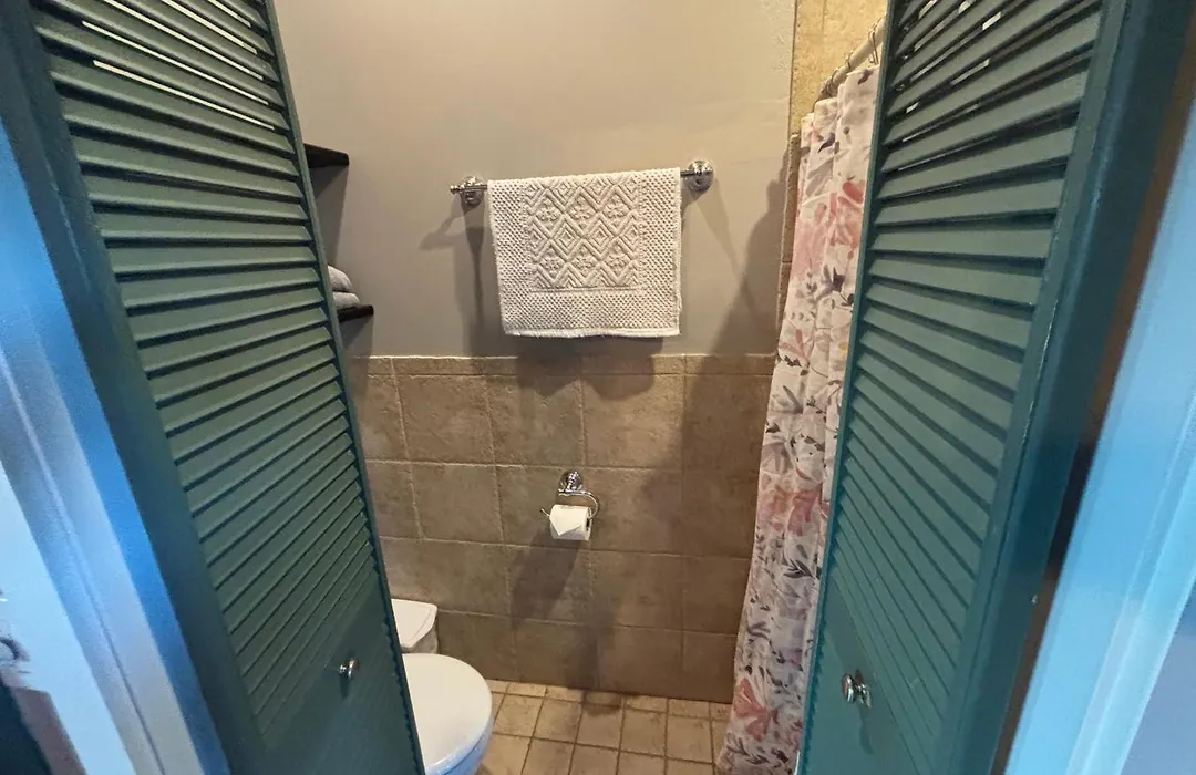 Hermann Crown Suites-1