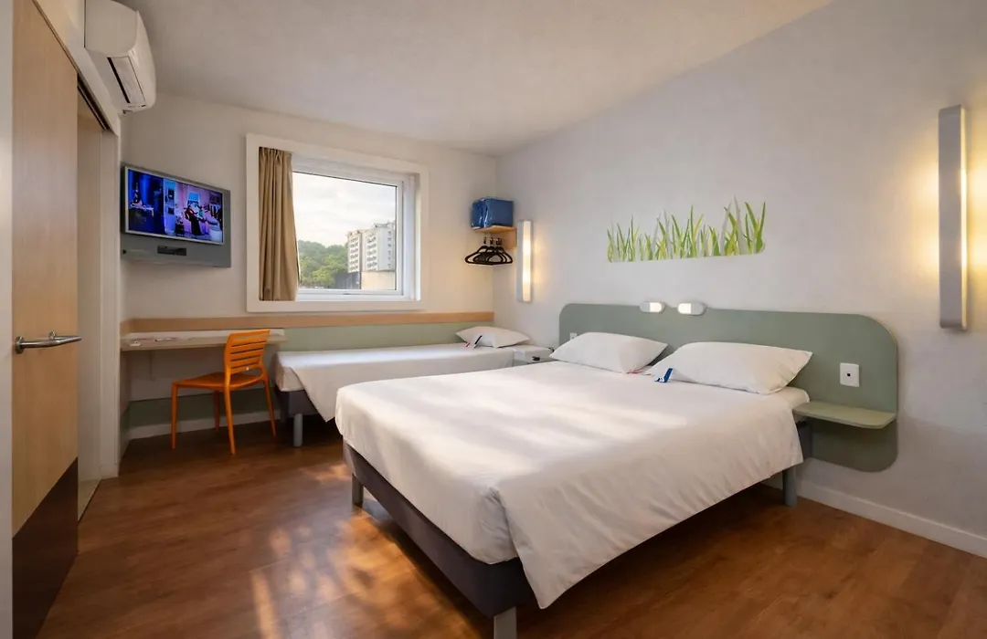 Ibis Budget Blumenau-1