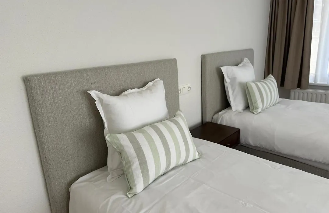 Strandhotel De Haan-1