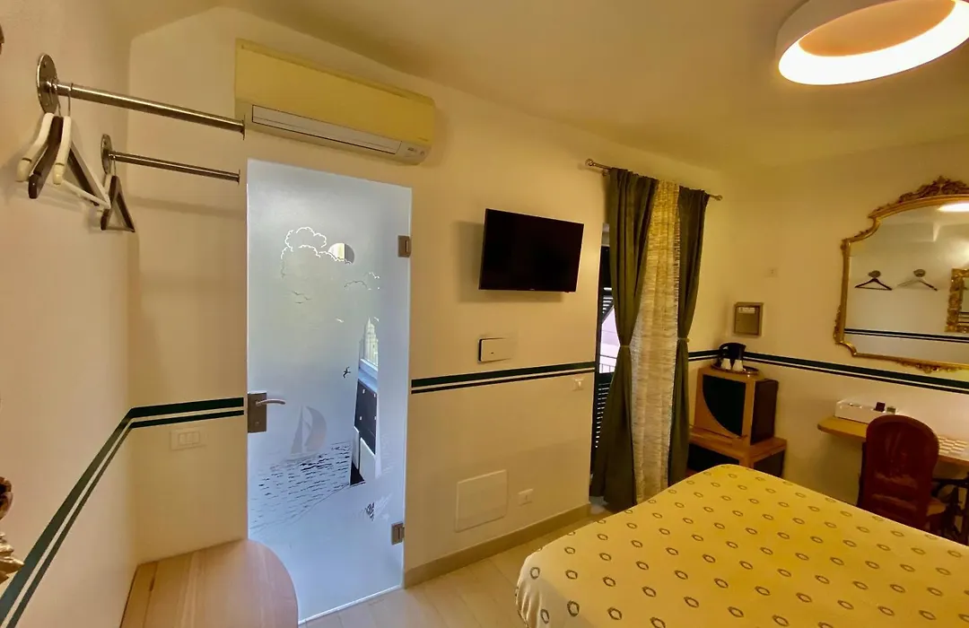Giovanni Rooms Manarola-1