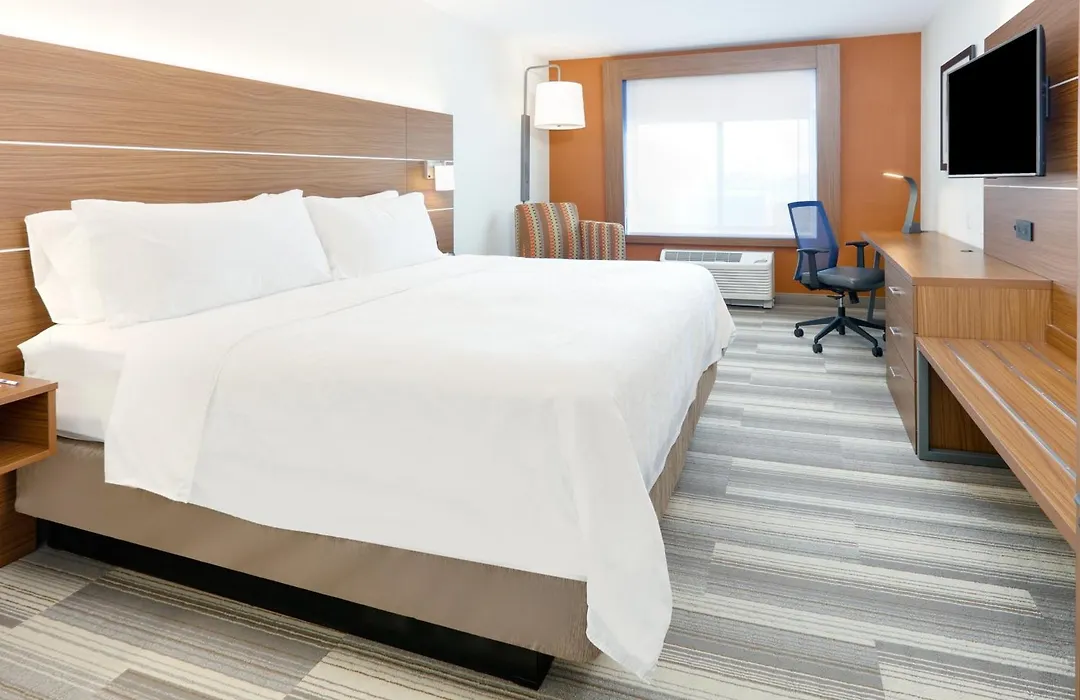 Holiday Inn Express & Suites Mitchell By Ihg-1