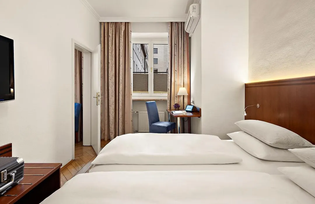 Alpen Hotel Muenchen-1