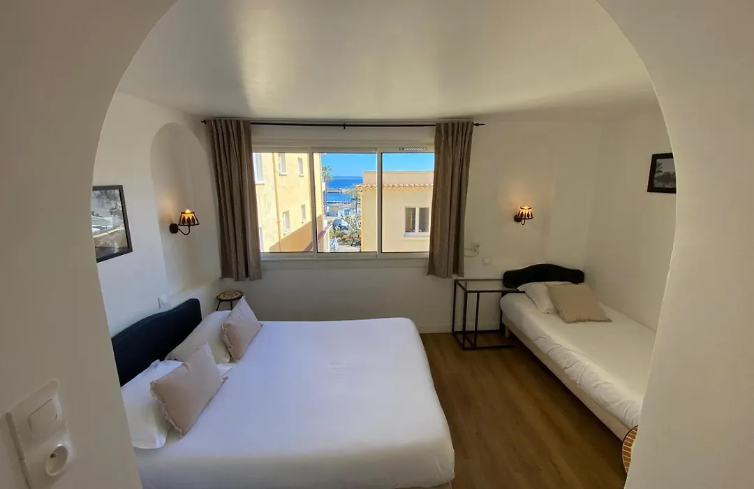 Hôtel L'Oustaou-1