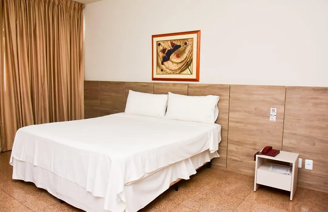 Hotel Oscar Gold-1