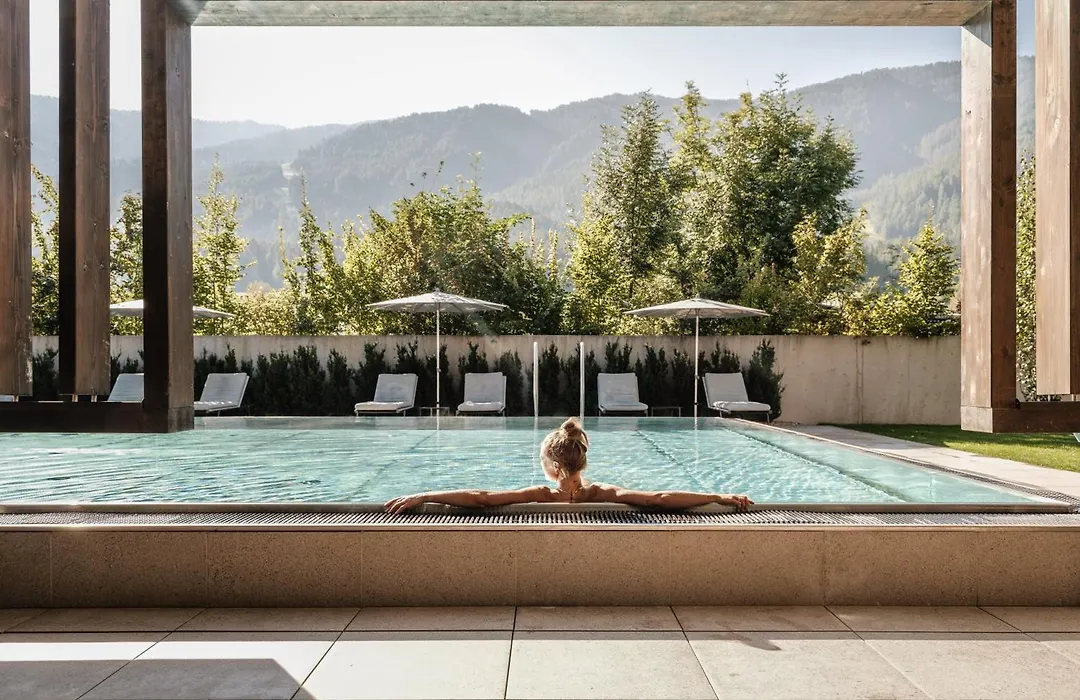 Falkensteiner Hotel Kronplatz - The Leading Hotels Of The World (Adults Only)-1