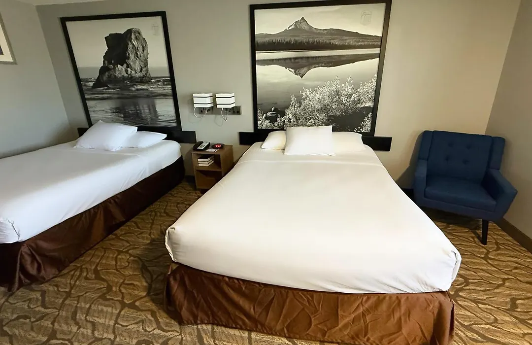 Super 8 By Wyndham Baker City-1