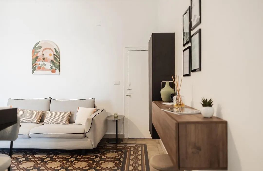 Casanova Rooms And Apartment To Rent-1