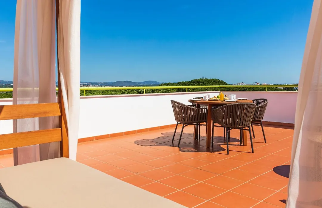 The Patio Suite Hotel-1