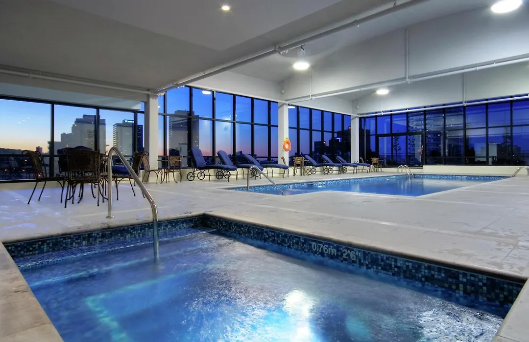 Hilton Garden Inn Montreal Centre-Ville-1