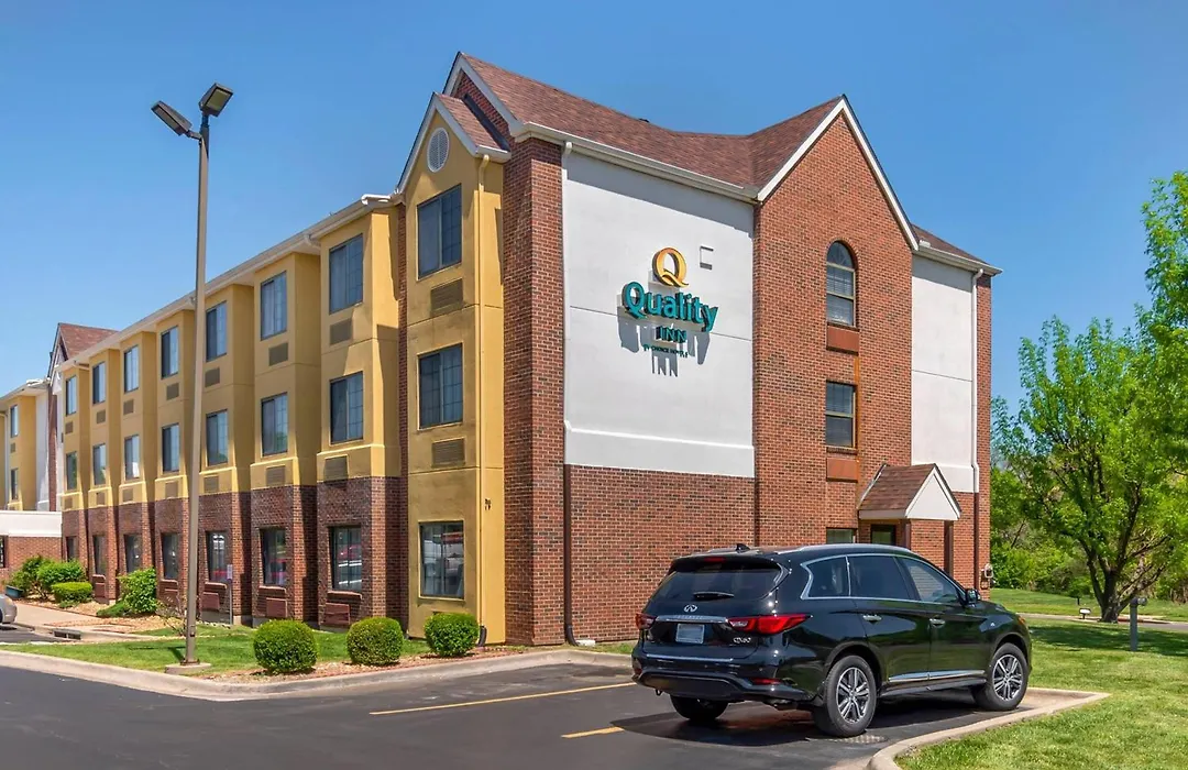 Quality Inn Overland Park Kansas City-1
