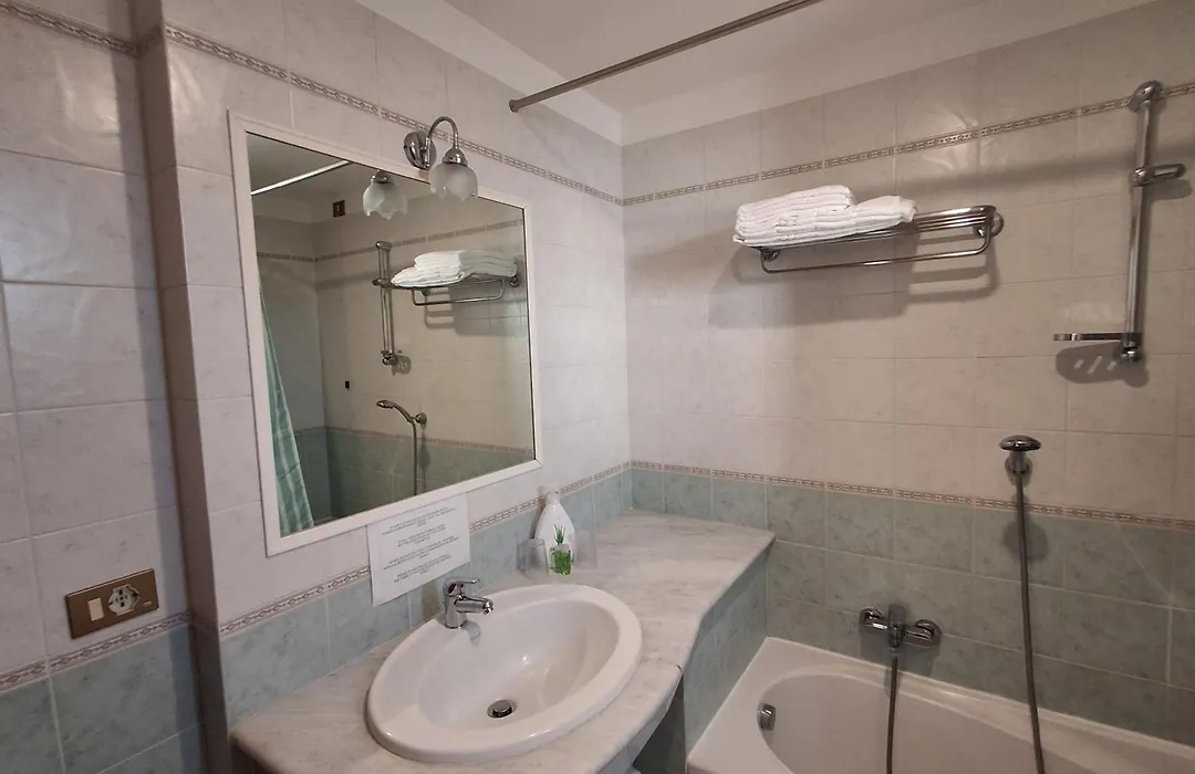 Hotel Dania-1