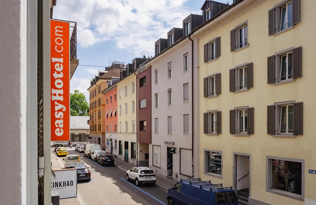 easyHotel Zürich City Centre-1