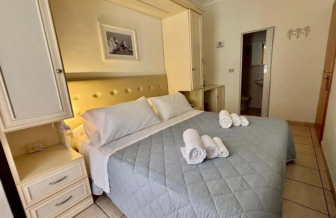 Hotel Il Parco Sirolo-1