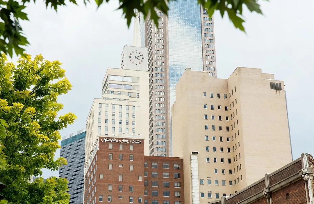 Hampton Inn & Suites Dallas Downtown-1