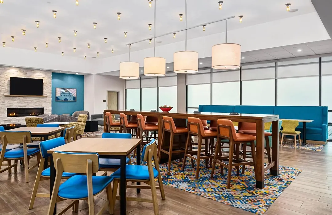 Hampton Inn Chicago North-Loyola Station, Il-1