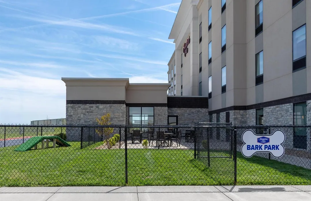 Hampton Inn Sikeston-1