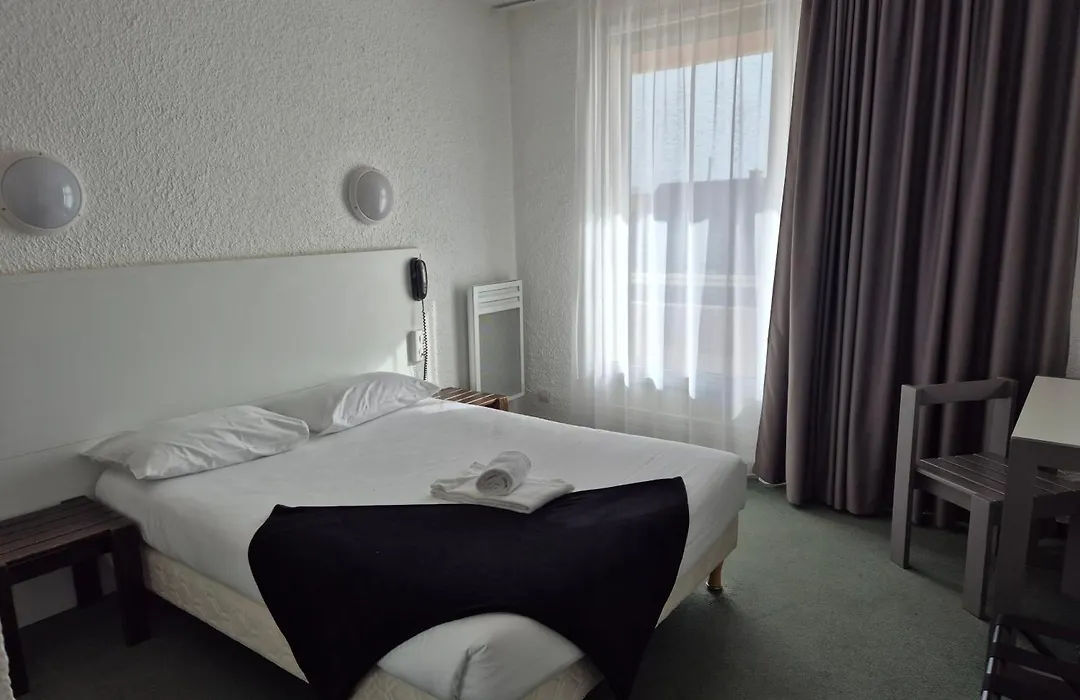 Cit'Hotel Le Challans-1