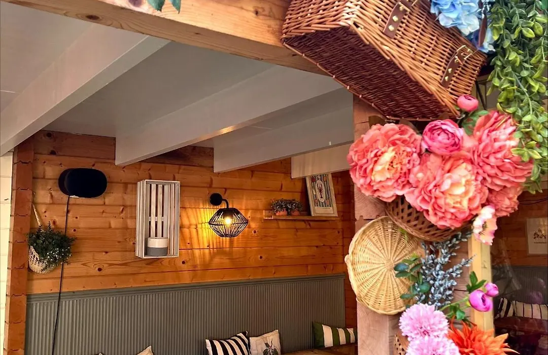 Somerset House Boutique Hotel&Restaurant-1