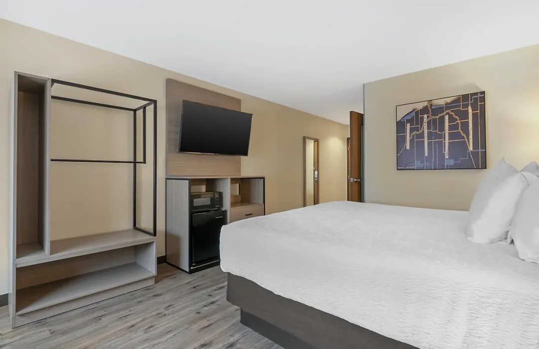 Best Western Plus Meridian-1