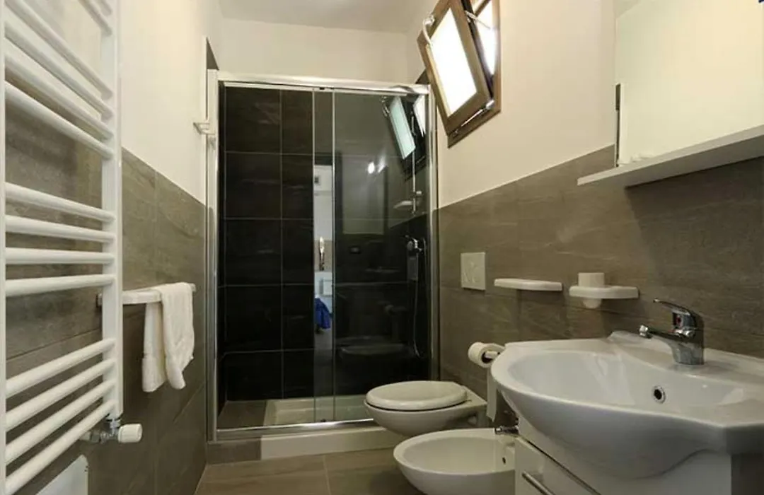 Maresidence Rooms & Breakfast-1