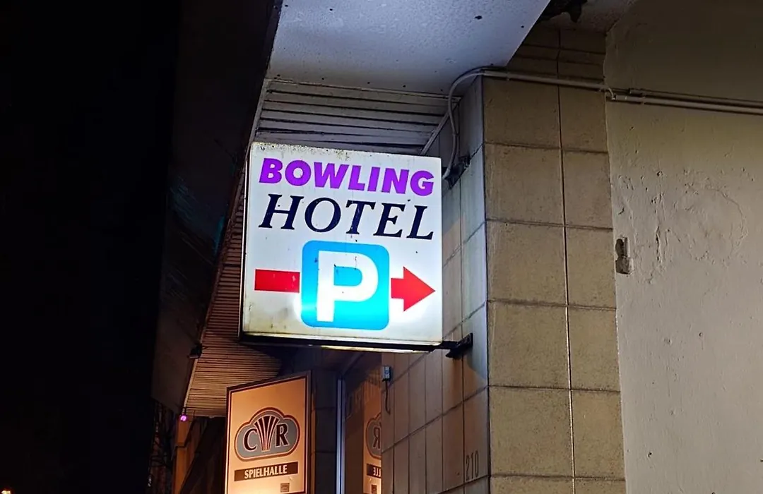 Home Hotel-1