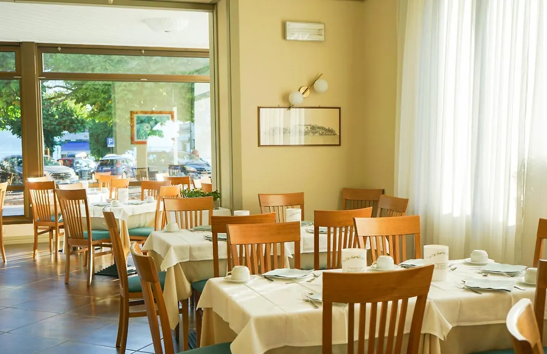 Hotel Italie Et Suisse-1