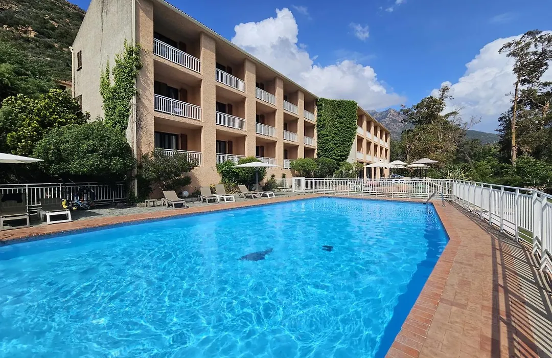 Le Marina-1