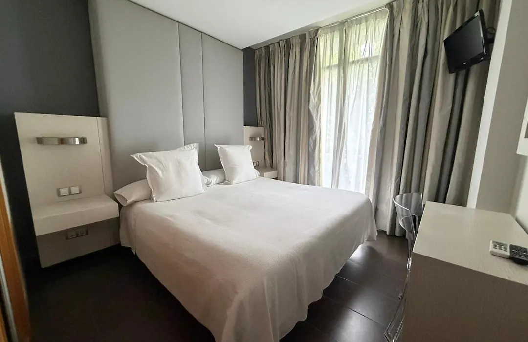Hotel Avenida 31-1