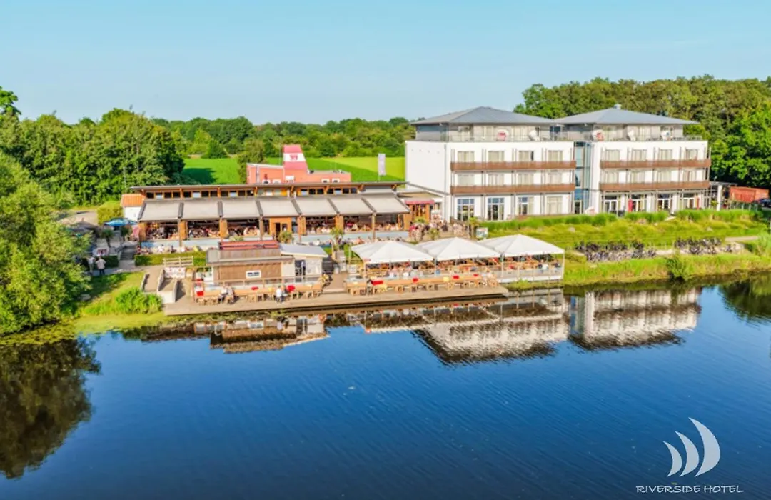 Riverside Hotel-1