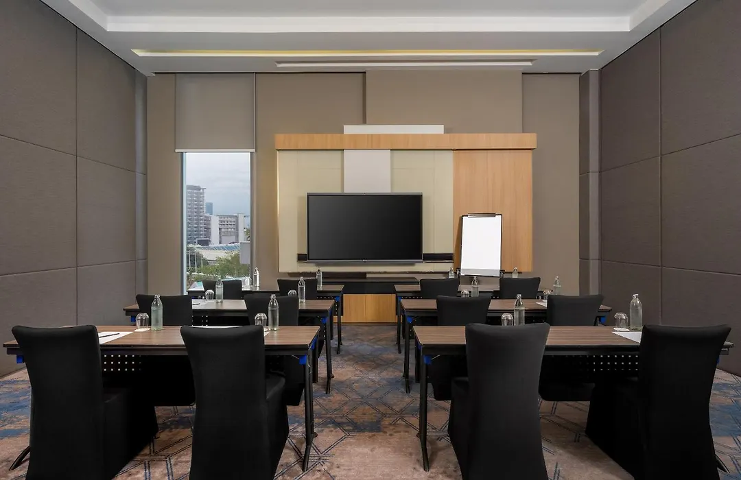 Ibis Bangkok Siam-1