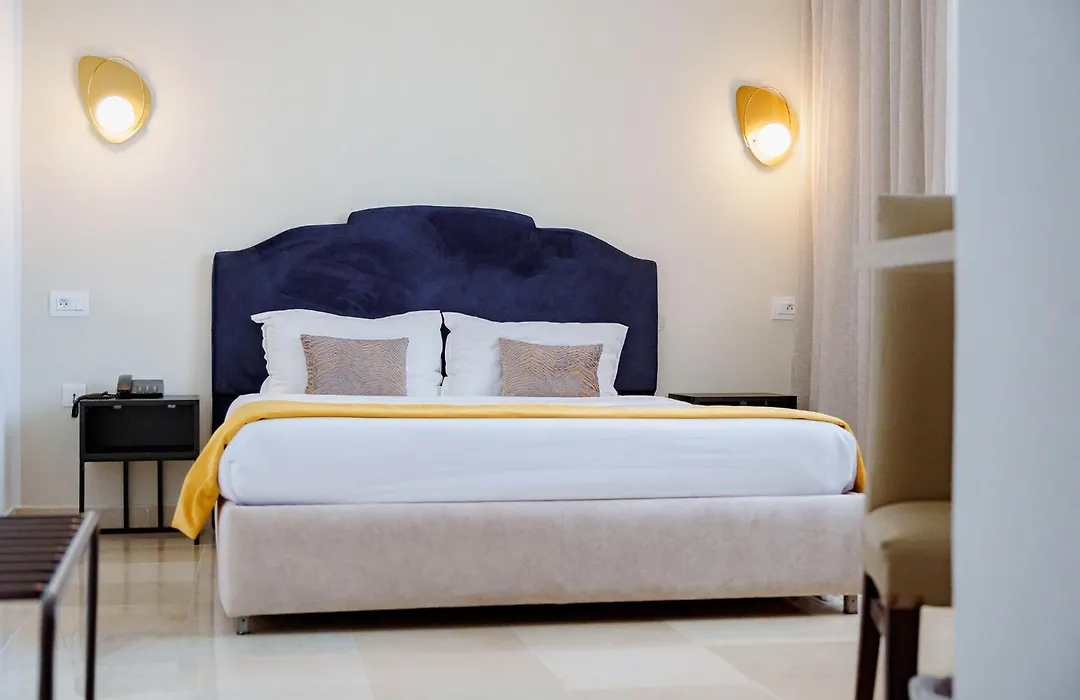 hôtel LE PACHA-1
