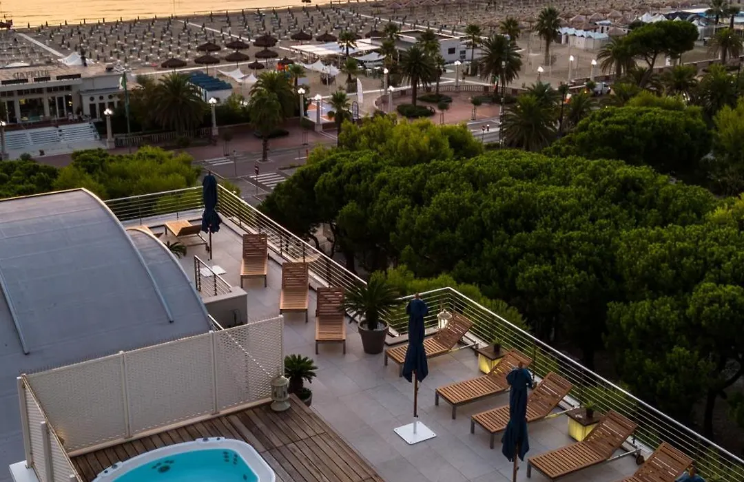 Hotel Cristallo-1