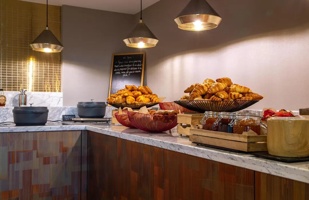 Park Inn By Radisson Antwerp City Centre-1