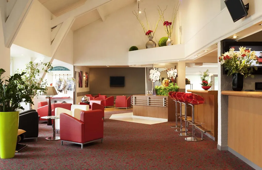 Ibis Nemours-1