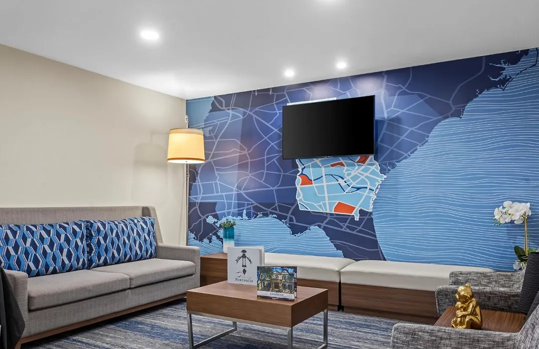 Holiday Inn Express Hotel & Suites Savannah Midtown By Ihg-1