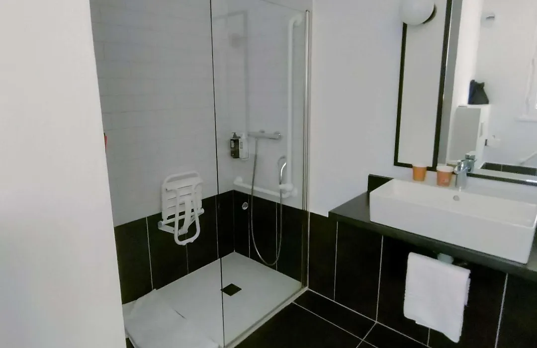 Ibis Brive Centre-1