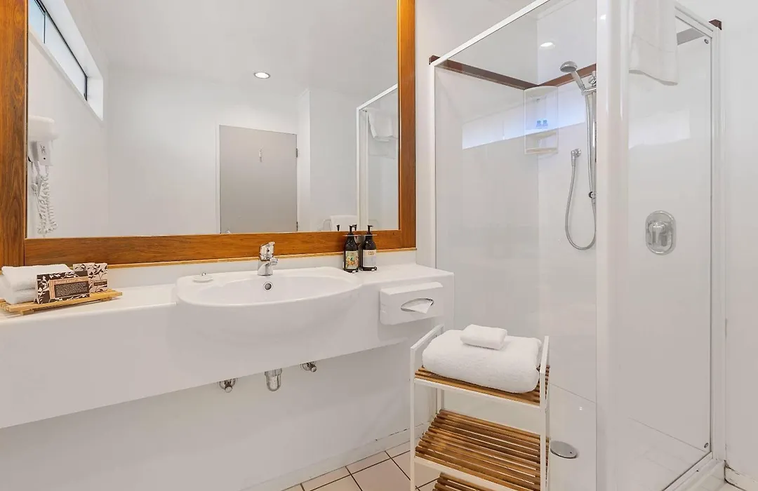 Quality Hotel Lincoln Green-1