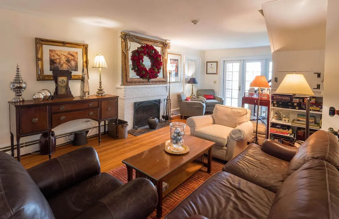 Snug Cottage-1