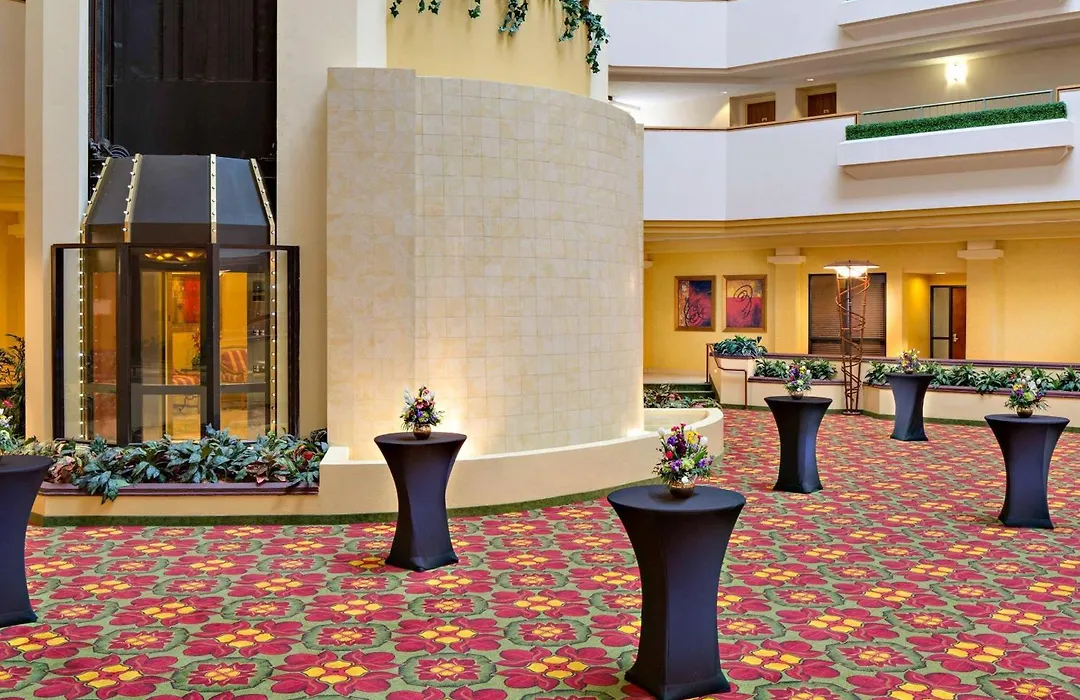 Radisson Hotel Cedar Rapids-1