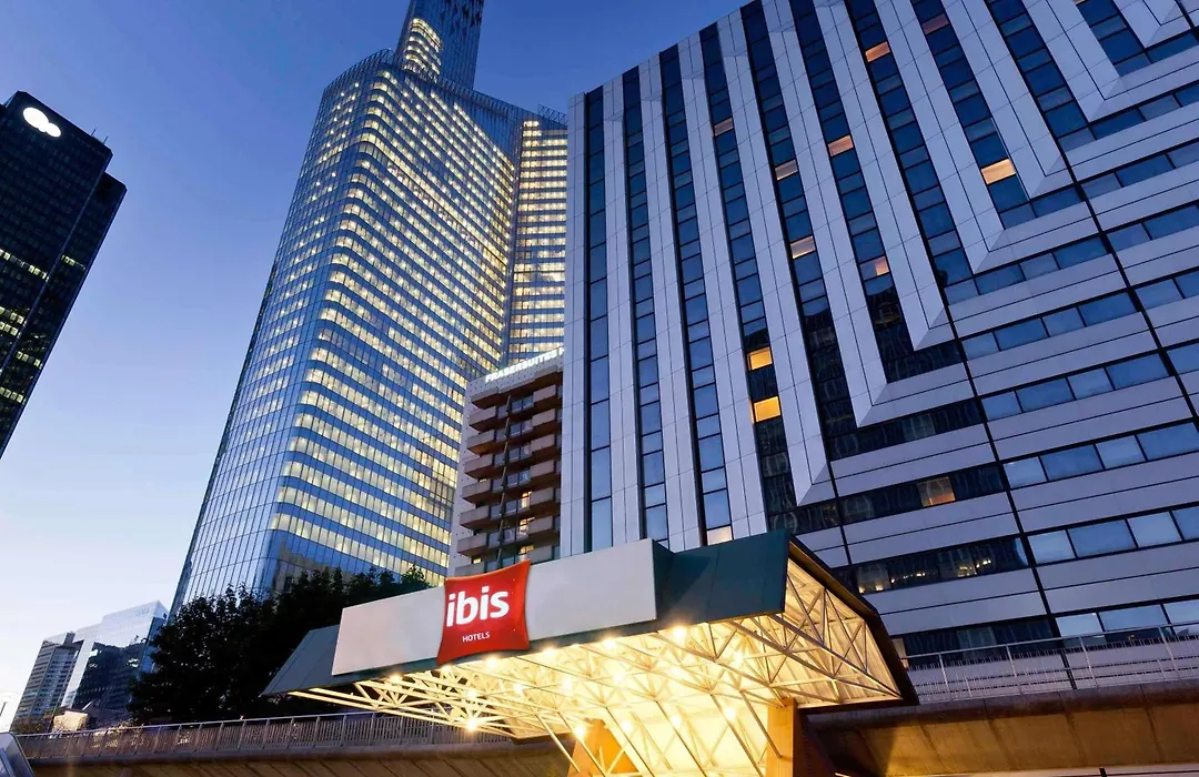 ibis Paris la Défense Esplanade-1